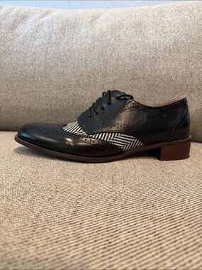 Men's Black Vegan Leather Wingtip Oxford with Herringbone Panels